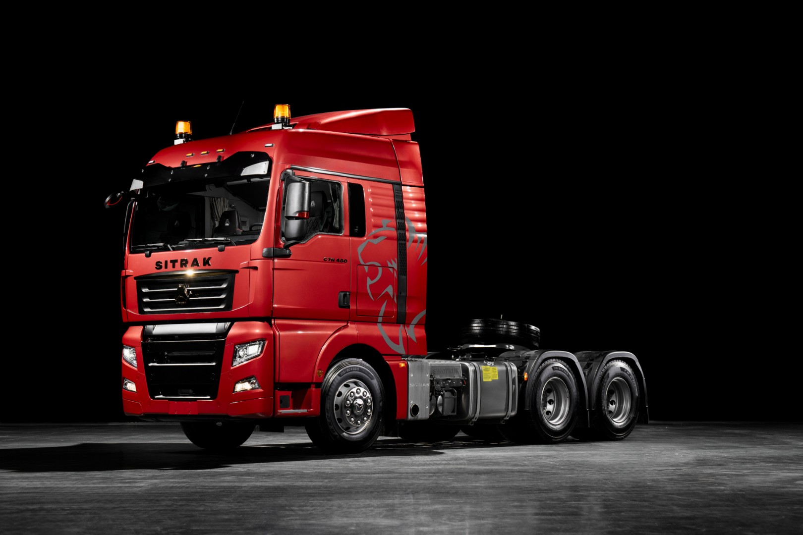 Sitrak Седельный тягач C7H 6X4
