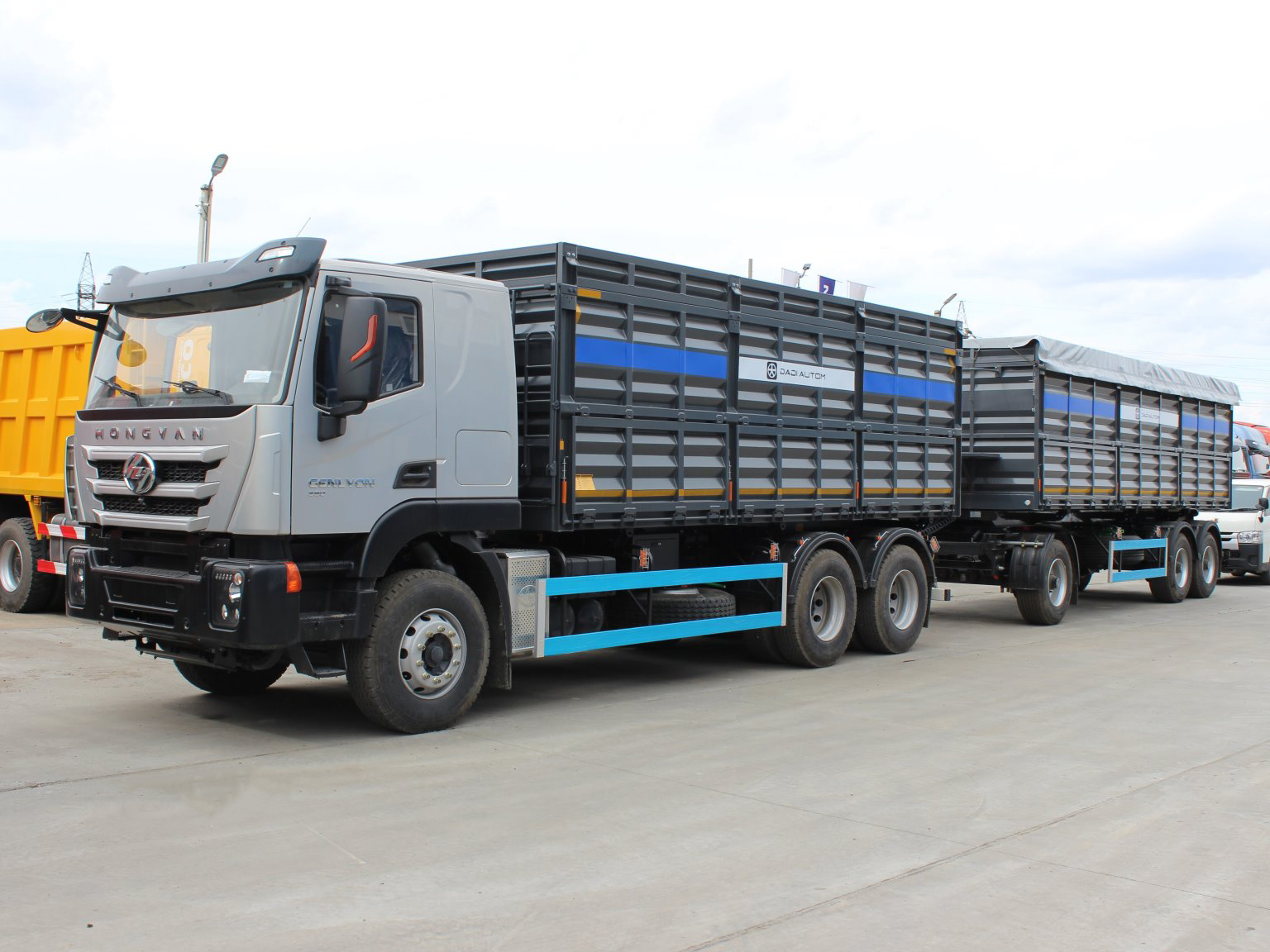 Hongyan Зерновоз 6X4 C6HR 390 л.с.