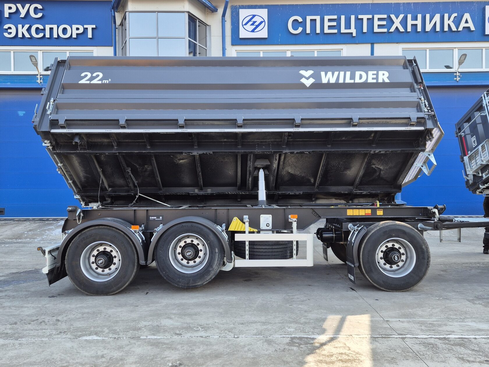 Hongyan Зерновоз 6X4 WILDER 450 л.с. Трехсторонняя разгрузка - фото 7