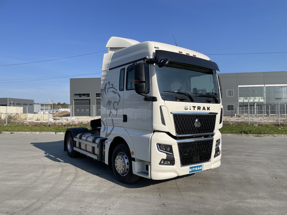 Sitrak c7h max 6x4 синий белый. Седельный тягач sitrak c7h 4x2. Ситрак с9н. Ситрак с9н. Sitrak c7h 6x4 седельный тягач.